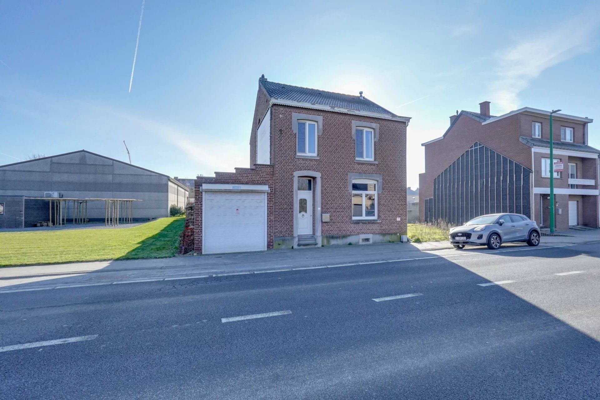 Ruime, instapklare woning op goede locatie foto 2