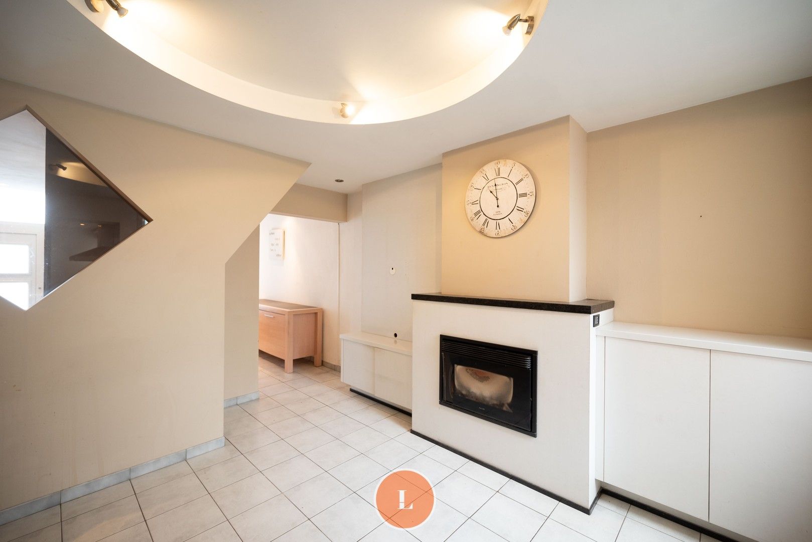Op te frissen woning woning met 3 slaapkamers. foto {{pictureIndex}}