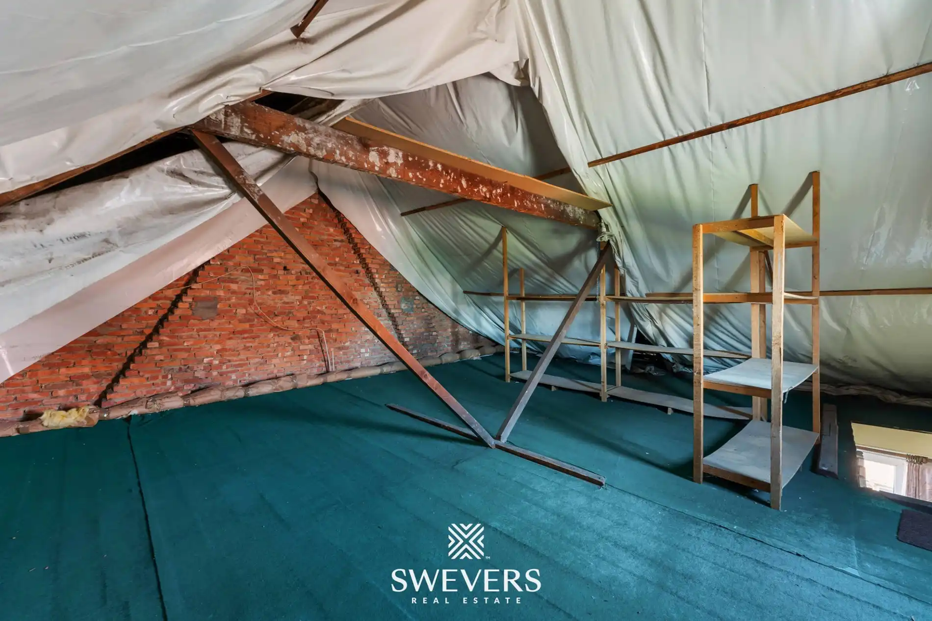 Half-open bebouwing met renovatiepotentieel foto 21
