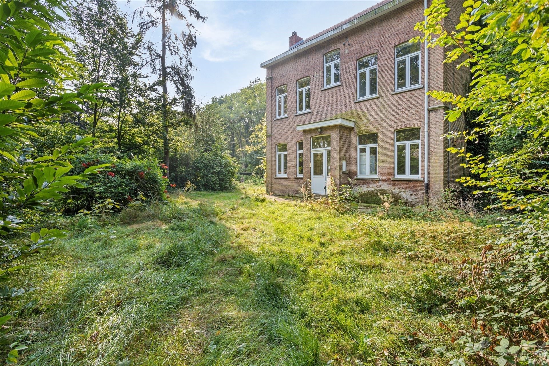 Uniek te renoveren herenhuis met 6 slaapkamers te Leopoldsburg centrum foto 22