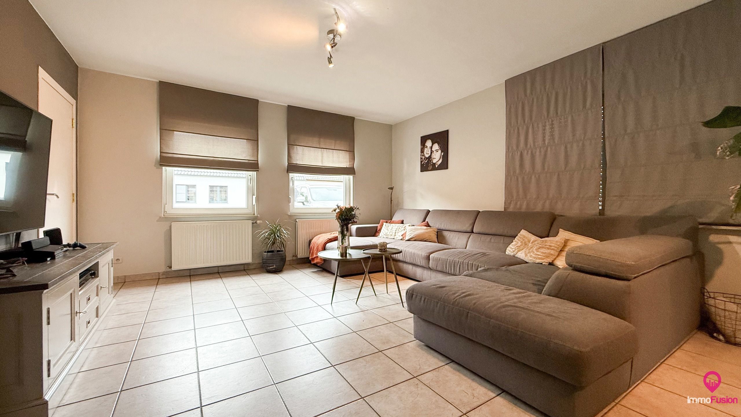 Prachtige woning met yogastudio en paardenweide achteraan! foto 5