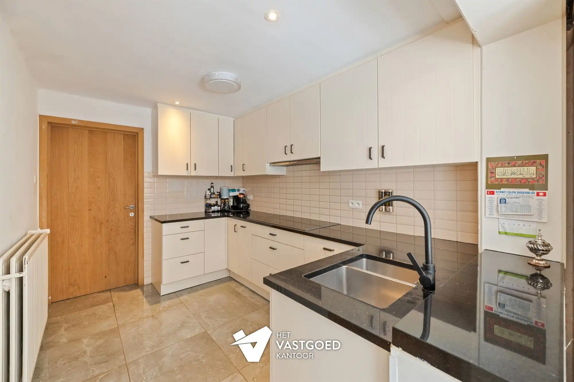UITERST KNAP GERENOVEERDE WONING MET 3 SLAAPKAMERS GELEGEN OP EEN ZONNIG GEORIENTEERD PERCEEL VAN 7A32CA TE BEVERLO foto 11