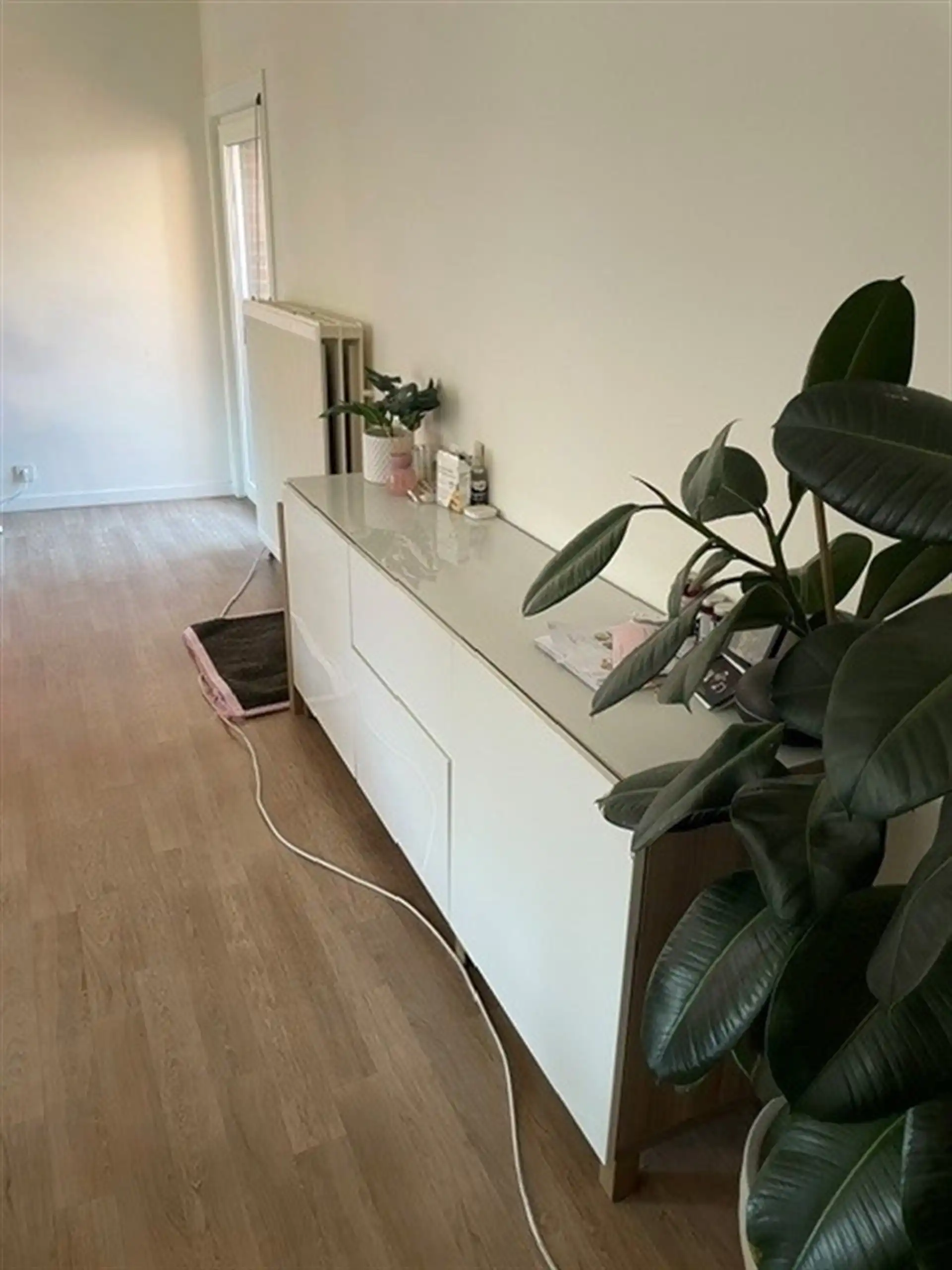 Gunstig gelegen opgeknapt appartement met terras.  foto 9