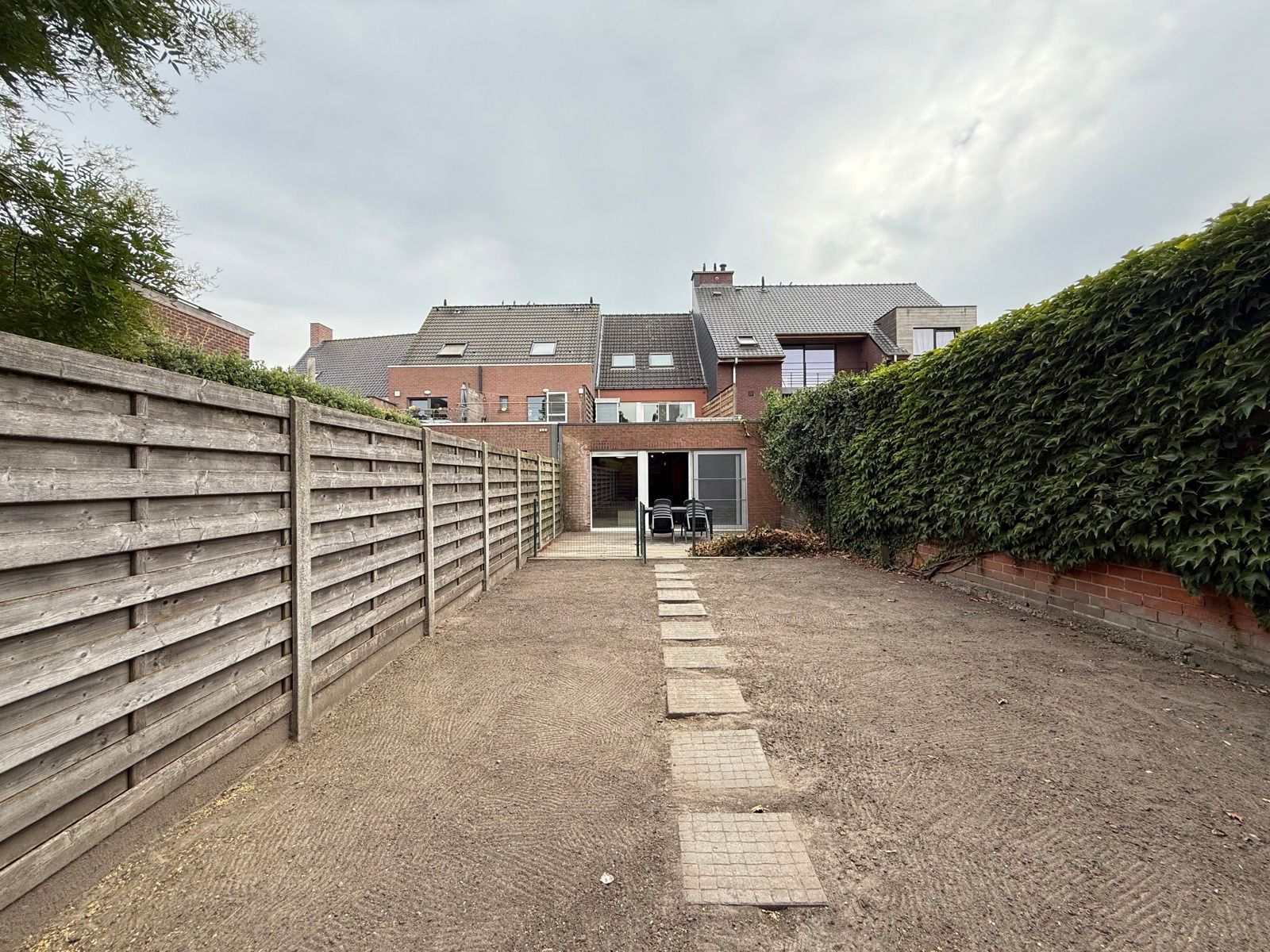 Gezellig appartement met twee slaapkamers en tuintje foto 24