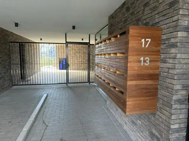 Instapklaar één slaapkamerappartement centrum Aalter foto 17