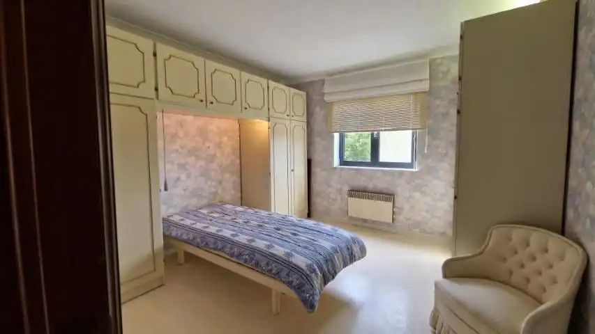 Praktisch ingericht en ruim APPARTEMENT met 2 slaapkamers, mooie leefruimten en garage in centrum van Tienen. foto 27