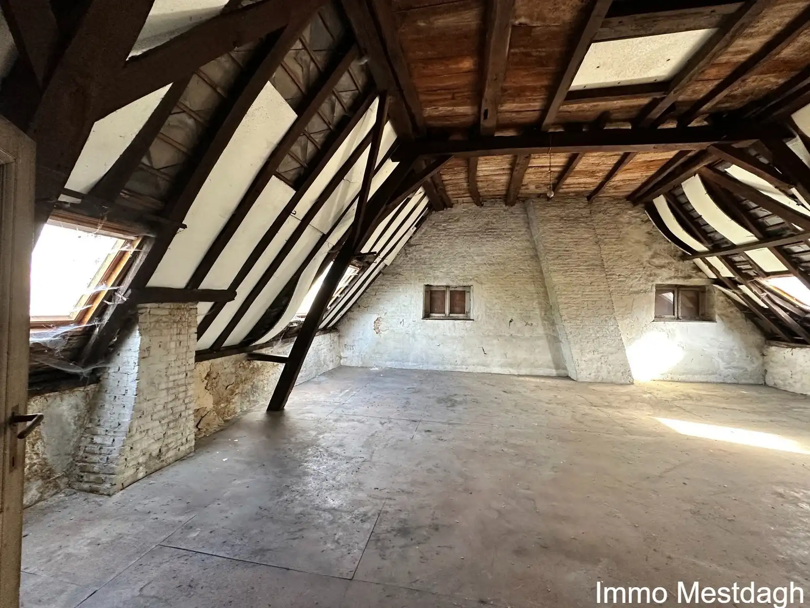 Uniek Herenhuis met tuin & garage in het centrum foto 36