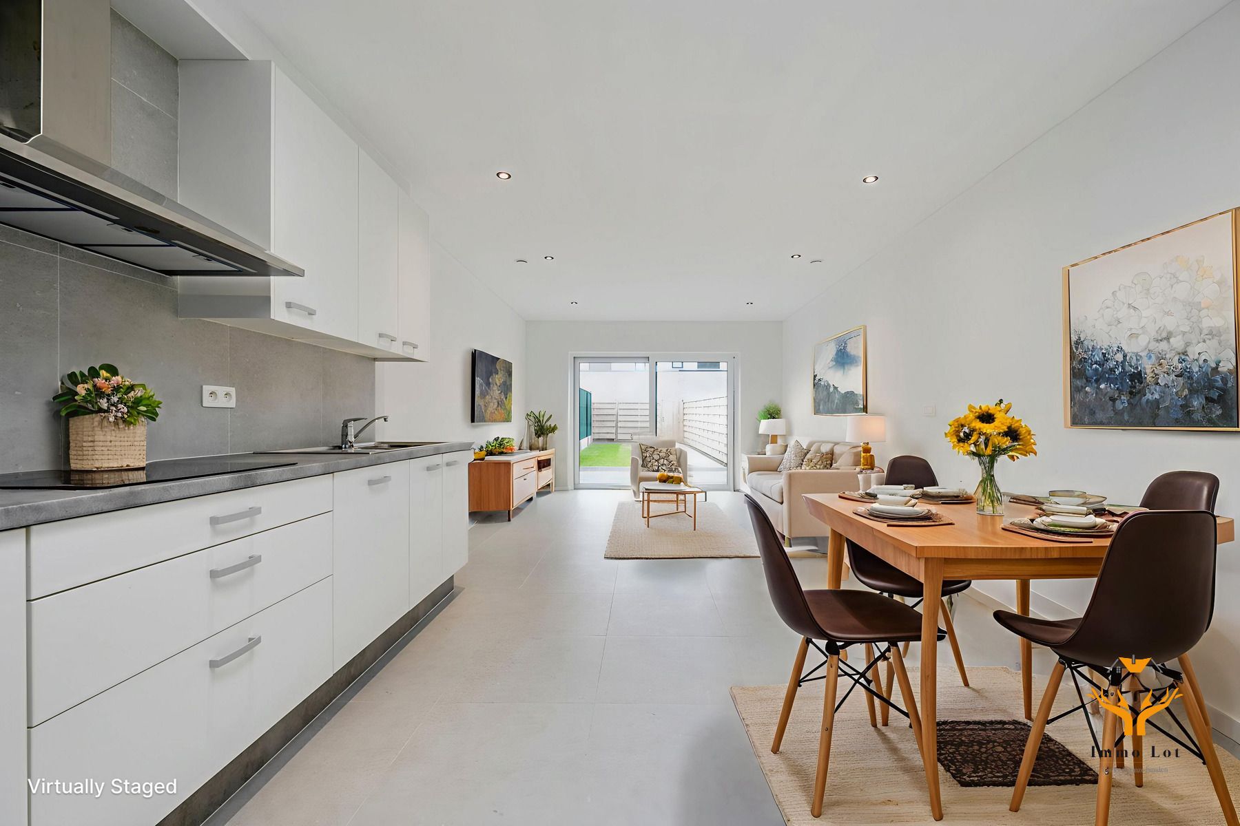 Instapklare woning met 4 slaapkamers en tuin  foto {{pictureIndex}}