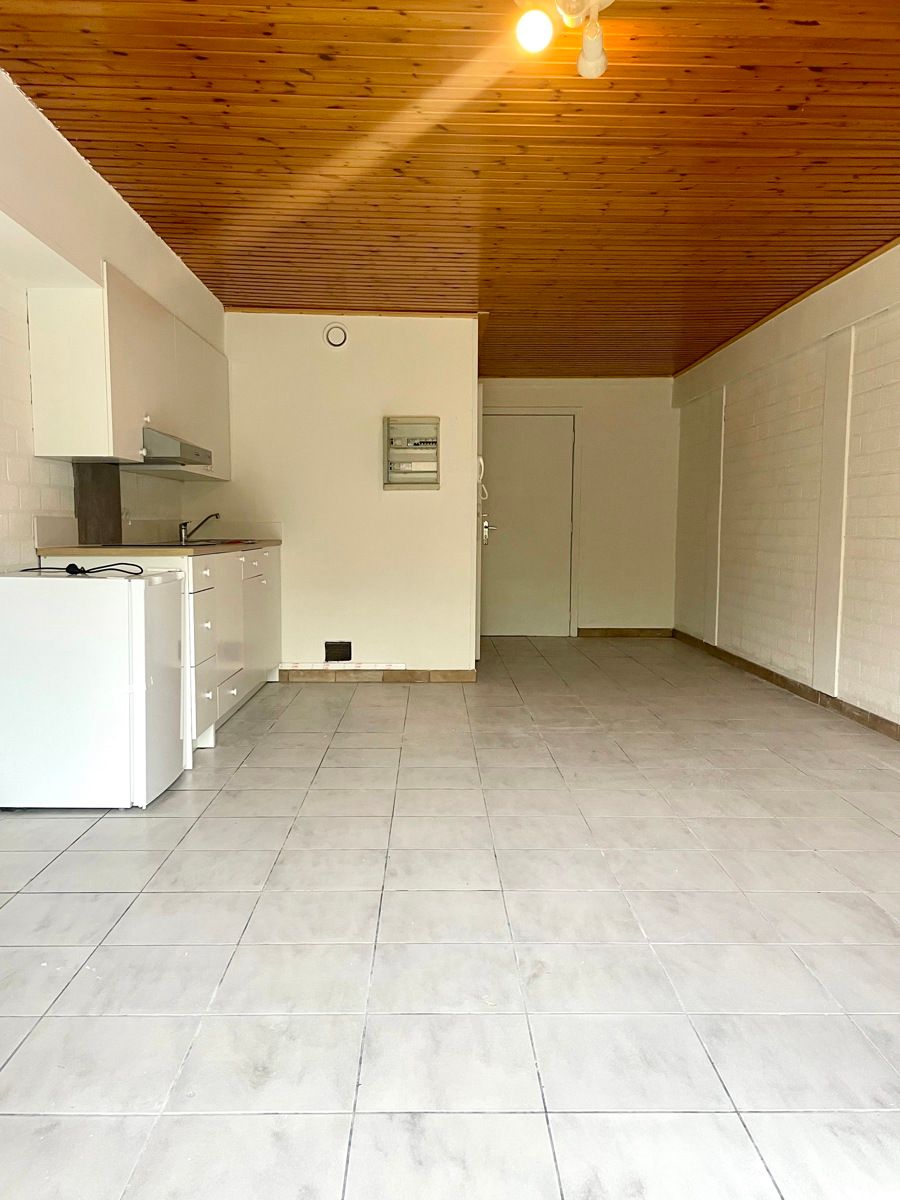 Te huur: studio te Aalst!  foto 3