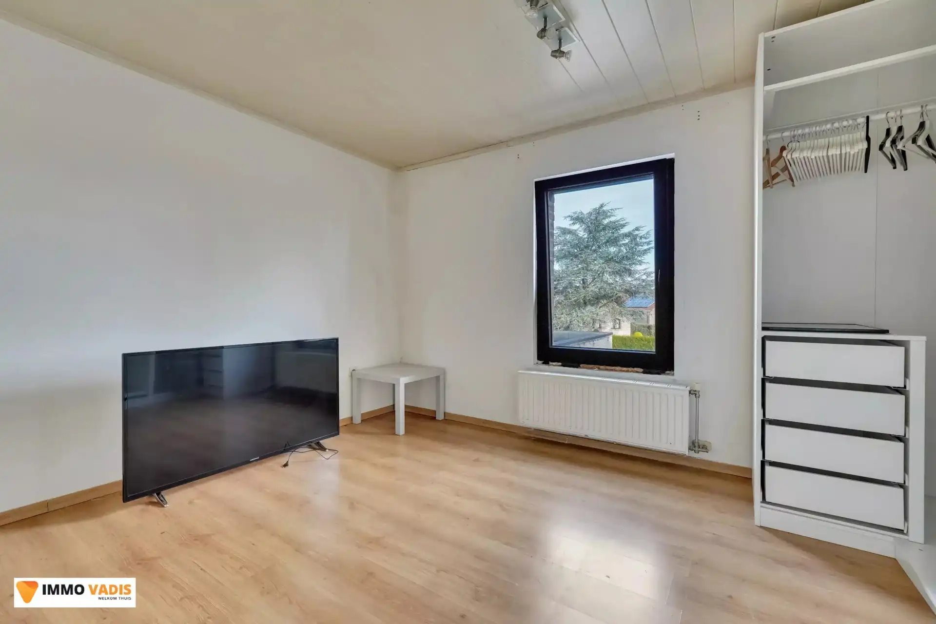 Goed gelegen, gerenoveerde en instapklare woning foto 11
