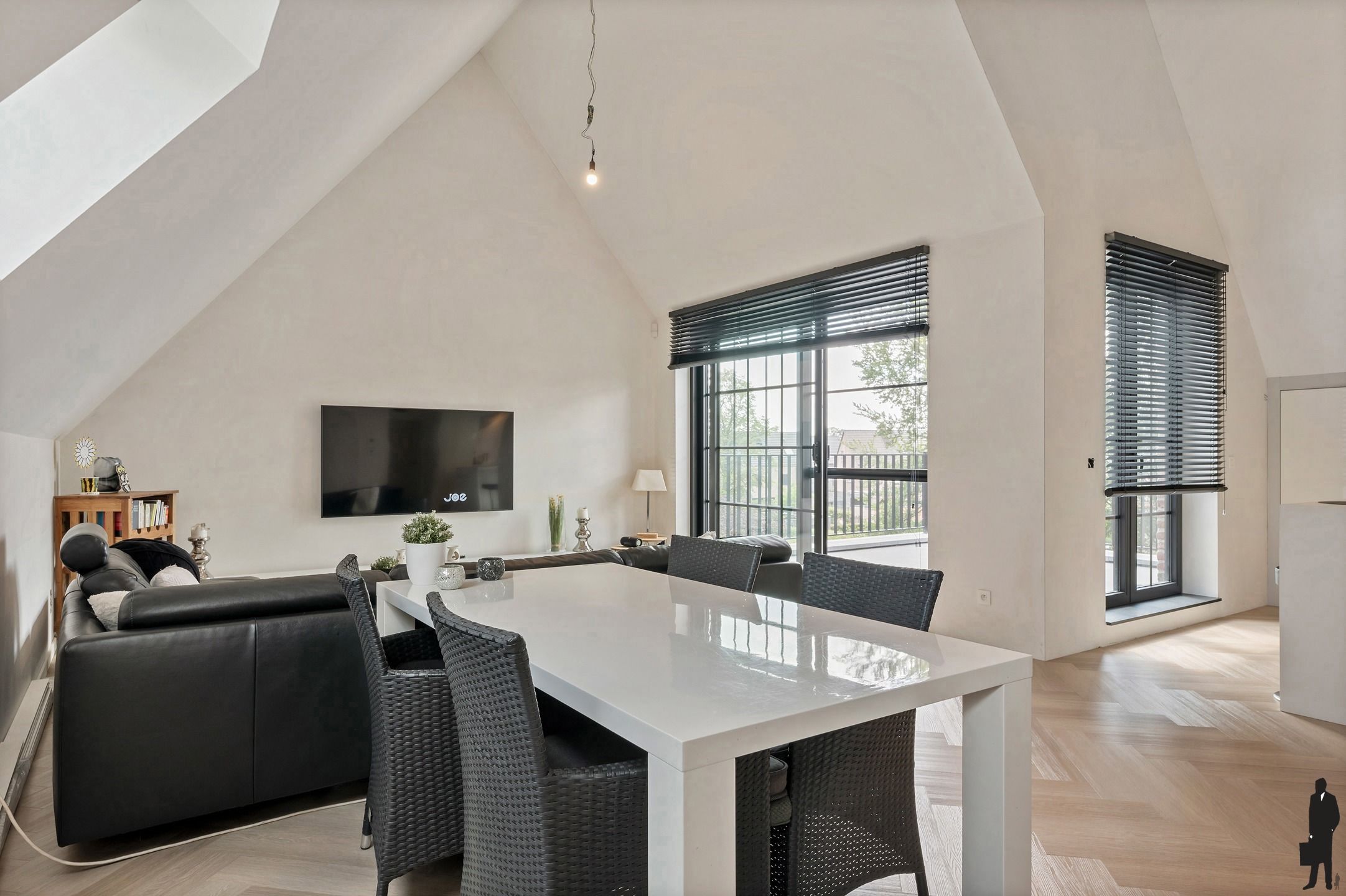 Dakappartement van ca. 157m² met 3 slpks en zuidwest terras foto 2