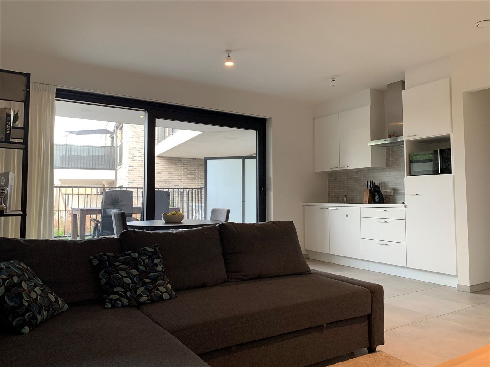 Recent appartement met lift en terras te Ekeren foto 4