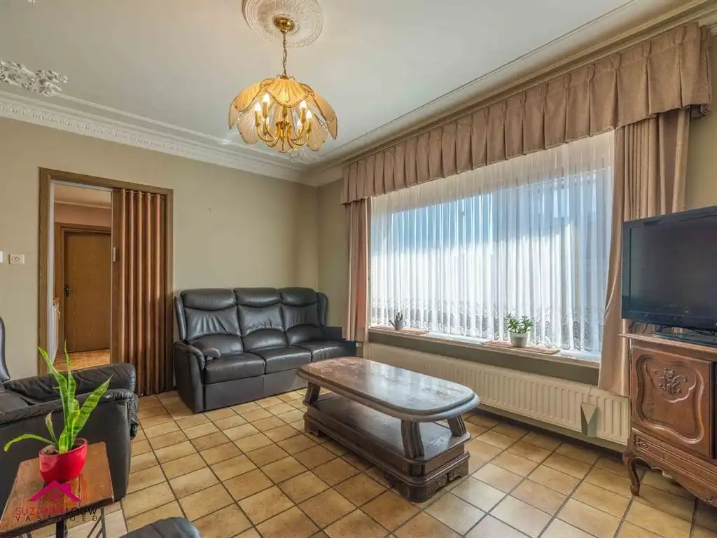 Te renoveren woning op ruim perceel foto 17