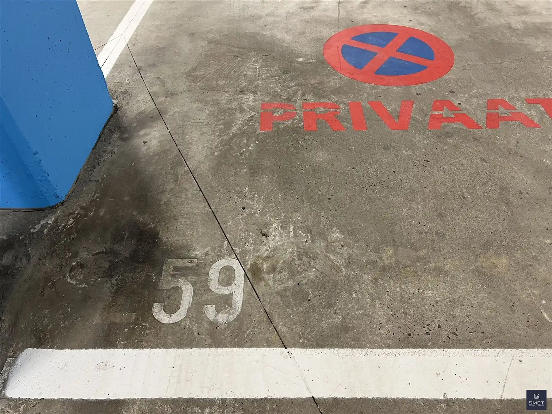 2  Overdekte  Autostaanplaatsen  foto 6
