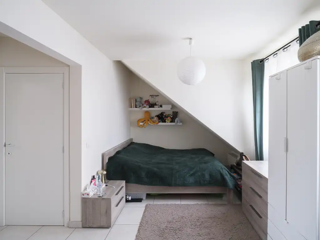 Gentbrugge - Licht op te frissen duplex appartement met zonneterras. foto 6