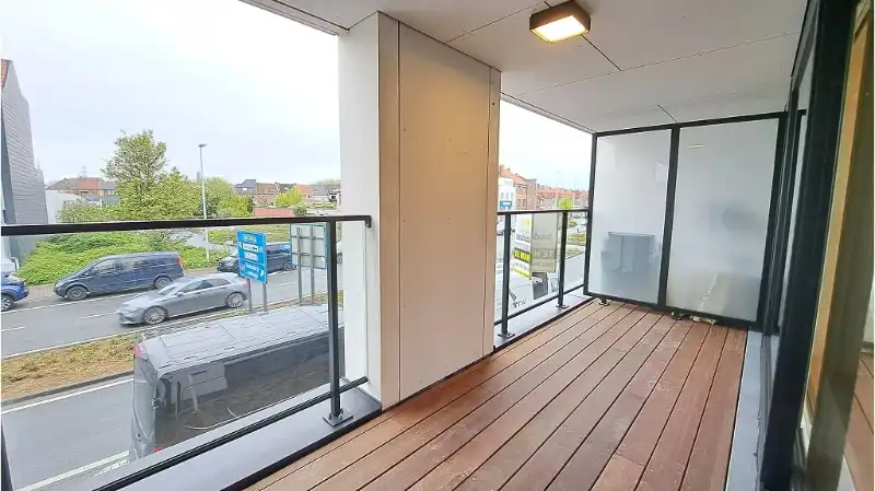 Recent 2-slaapkamerappartement met TERRAS en CARPORT te huur in Brugge foto 9