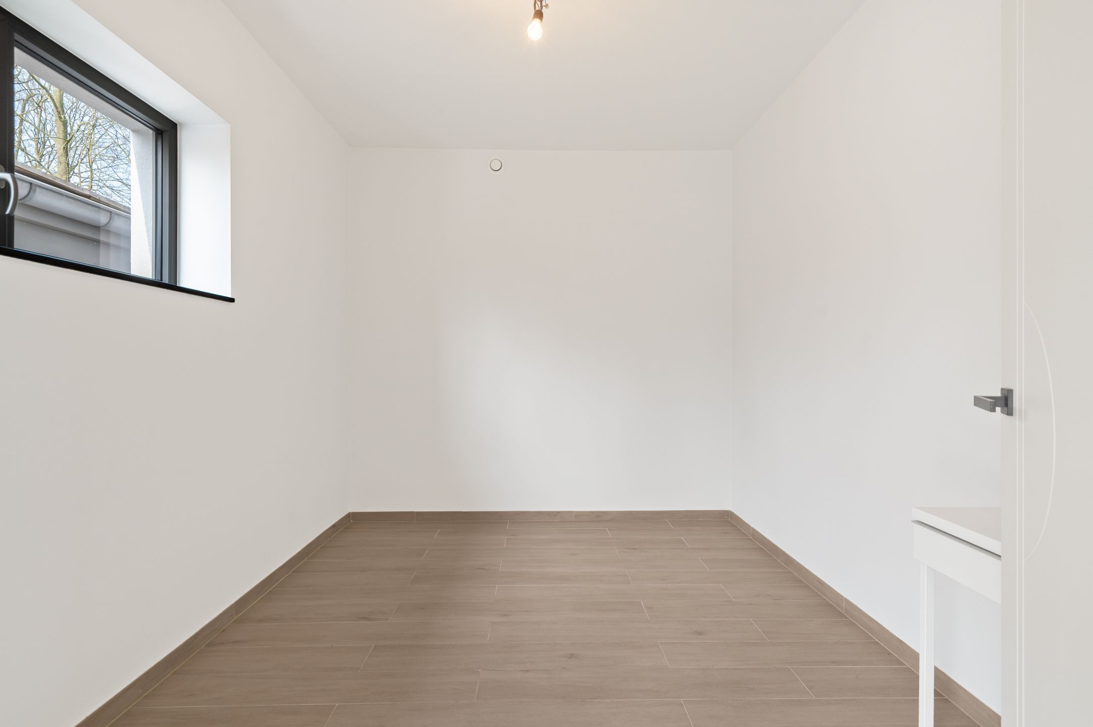 Unieke laagbouwvilla met polyvalente ruimte op ruim perceel in Brasschaat! foto 31