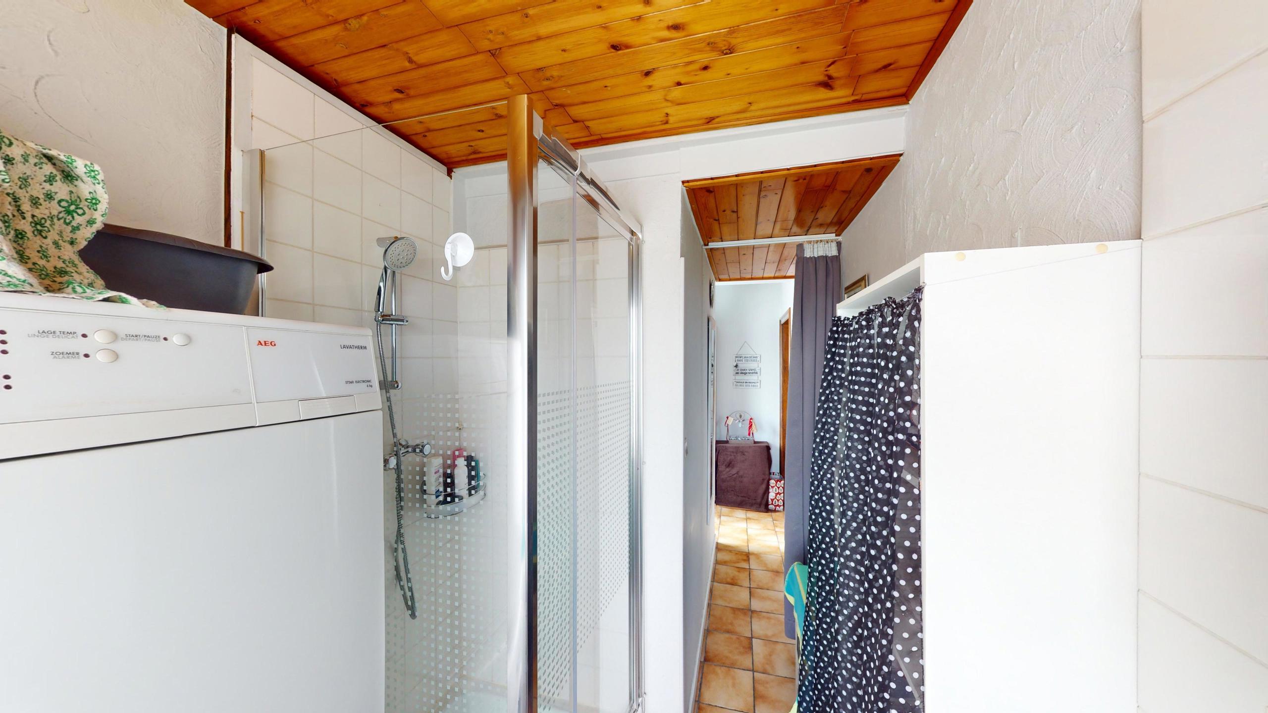 Opbrengst eigendom met 3 vergunde entiteiten! foto 13