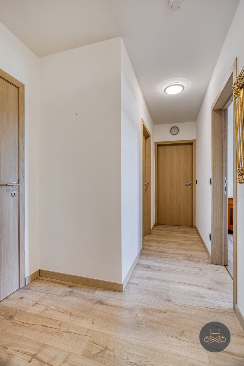 Ruim dakappartement (2017) met enorm terras op een A locatie foto 18