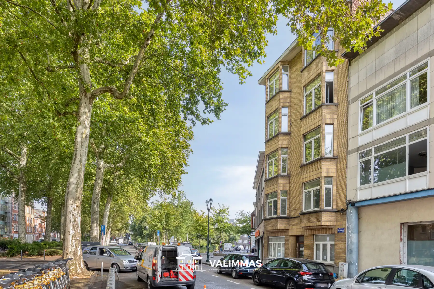 Welgelegen, instapklaar appartement met terras & 2 kelders... foto 2