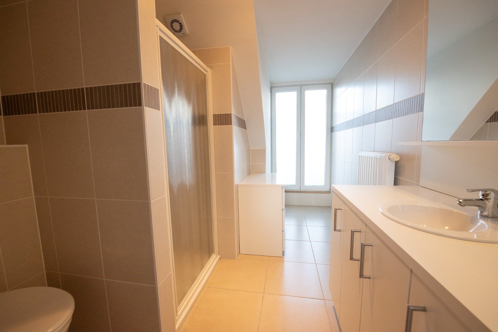 Lichtrijk appartement met 3 slaapkamers in Centrum Waregem foto 11