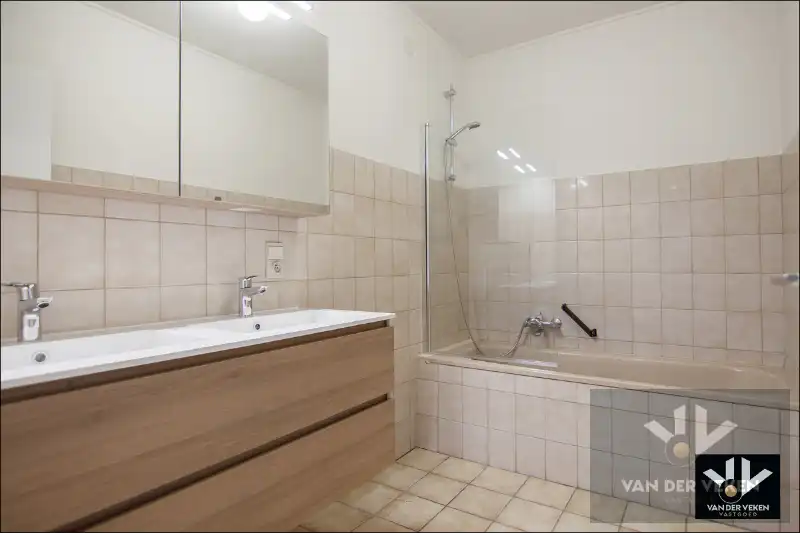 RIANT APPARTEMENT 112 m2 + TERRAS foto 10