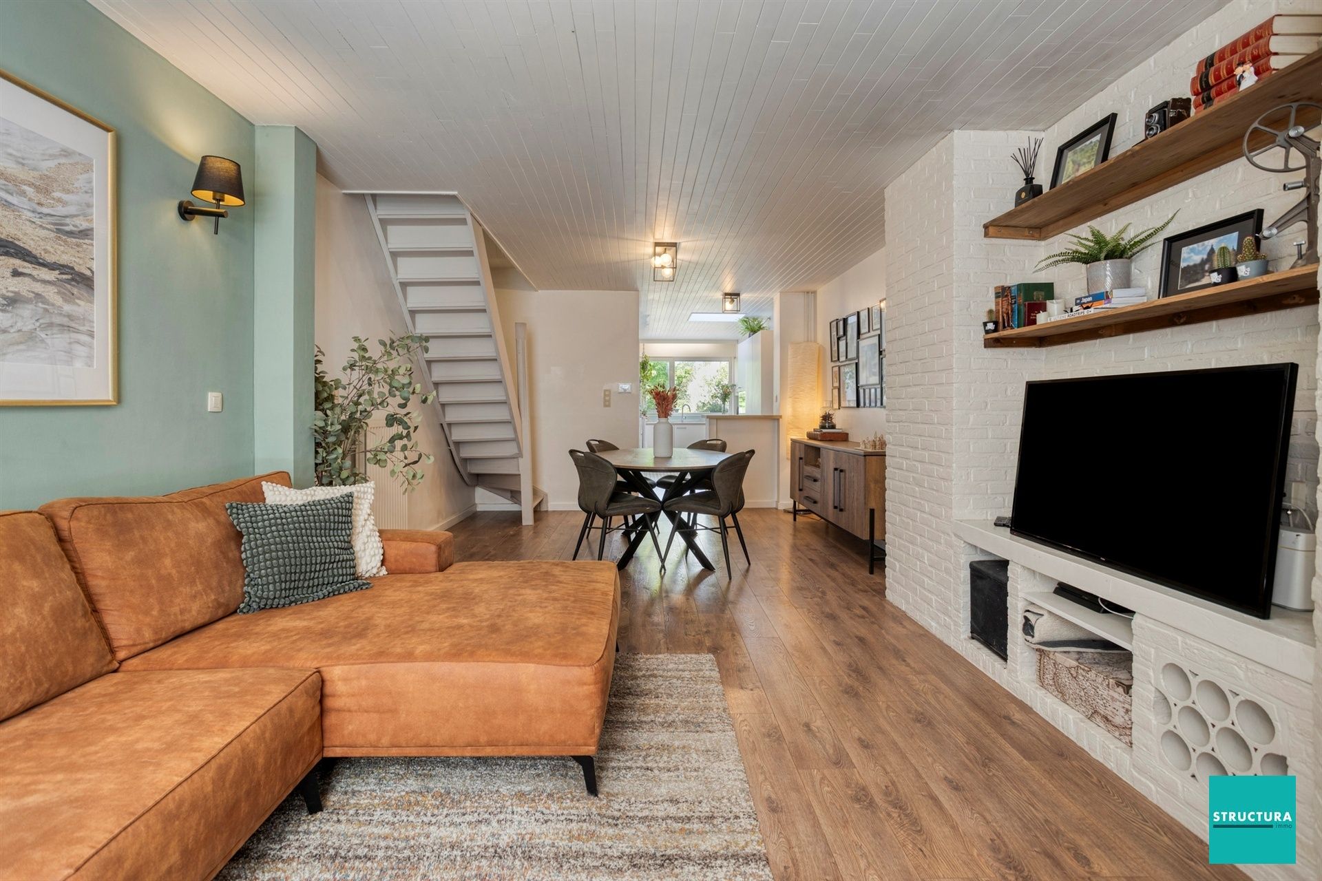 Instapklare woning met karakter in hartje Merchtem foto 3