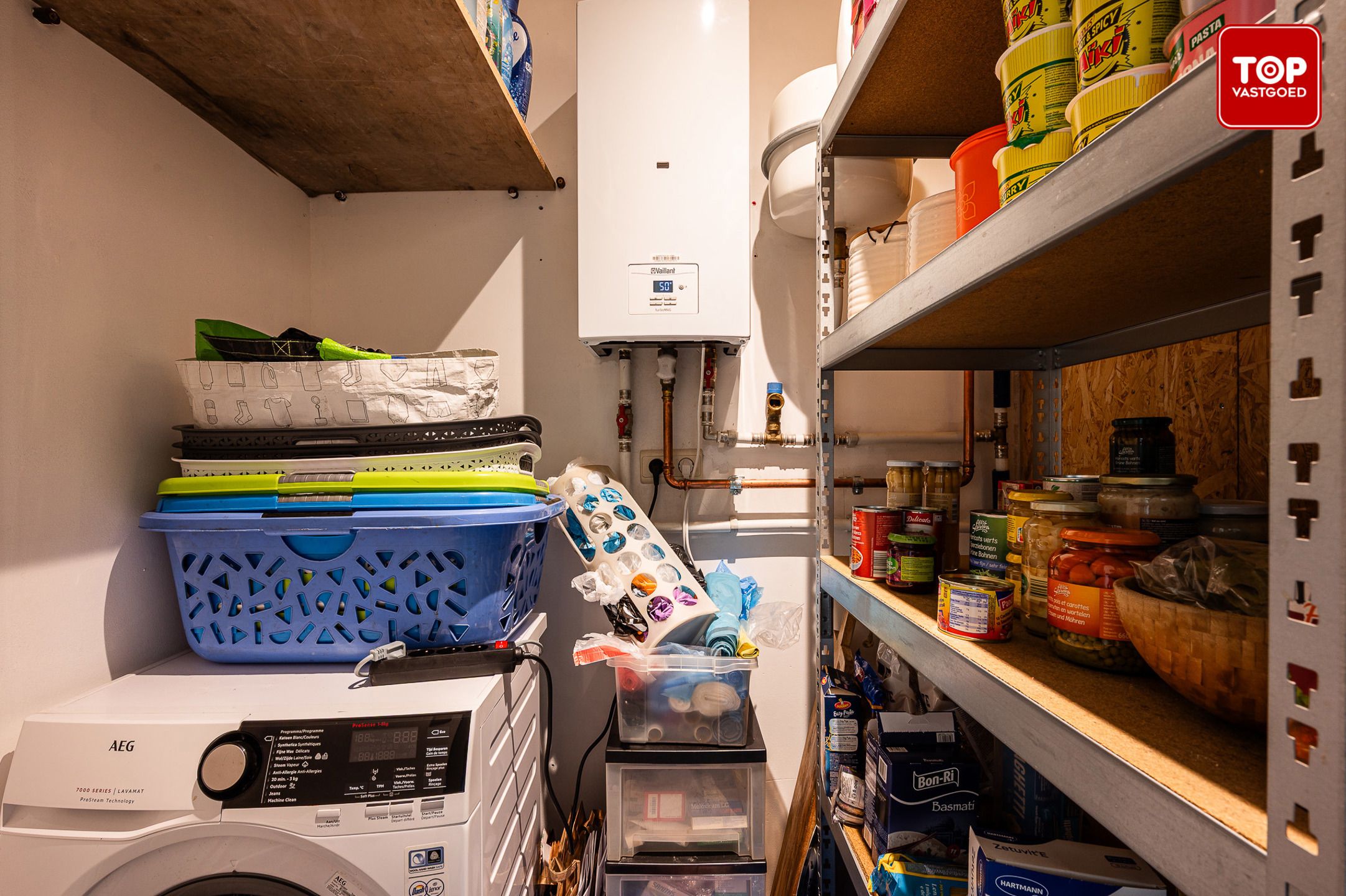Charmante, instapklare woning met gezellige tuin in hartje Ardooie foto 10