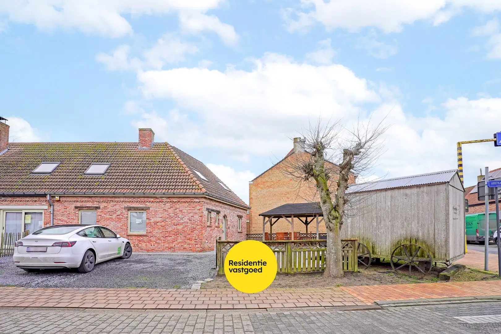 Instapklare halfopen bebouwing (2009) te Ramskapelle op 244 m². foto 2