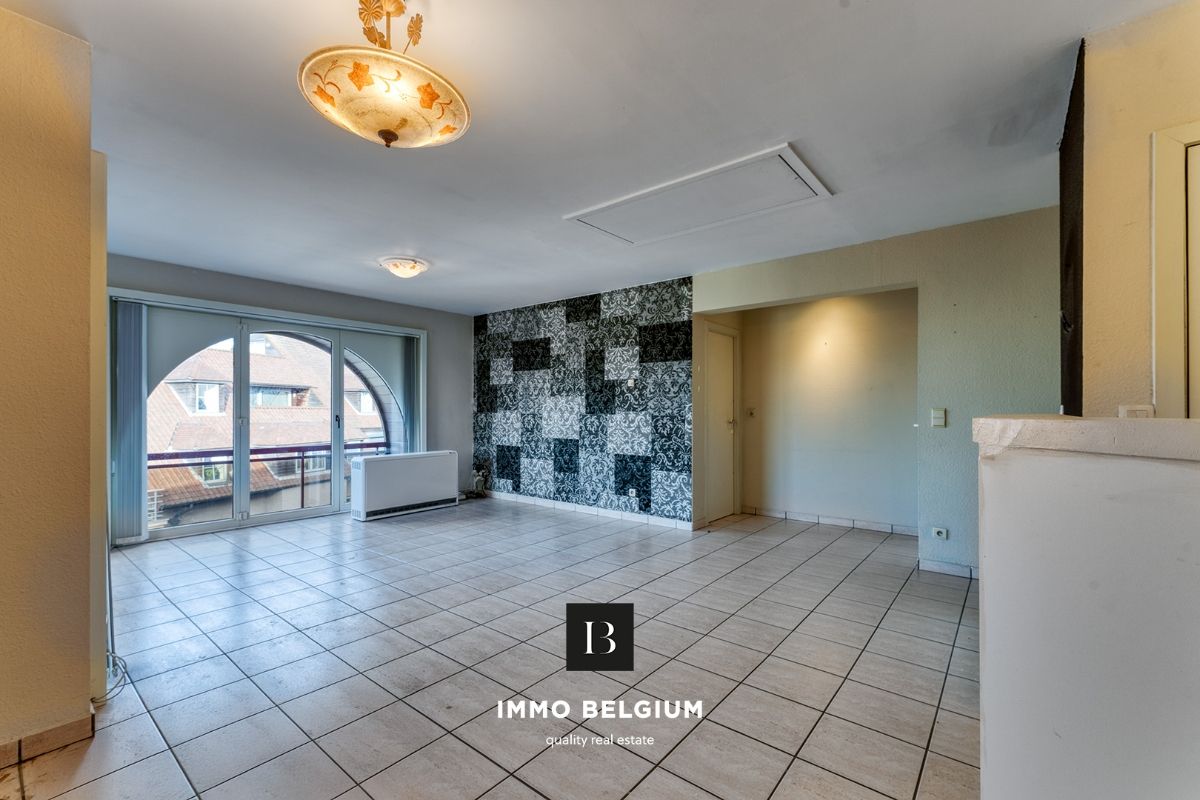 Ruim appartement met 3 slaapkamers in het centrum foto 6