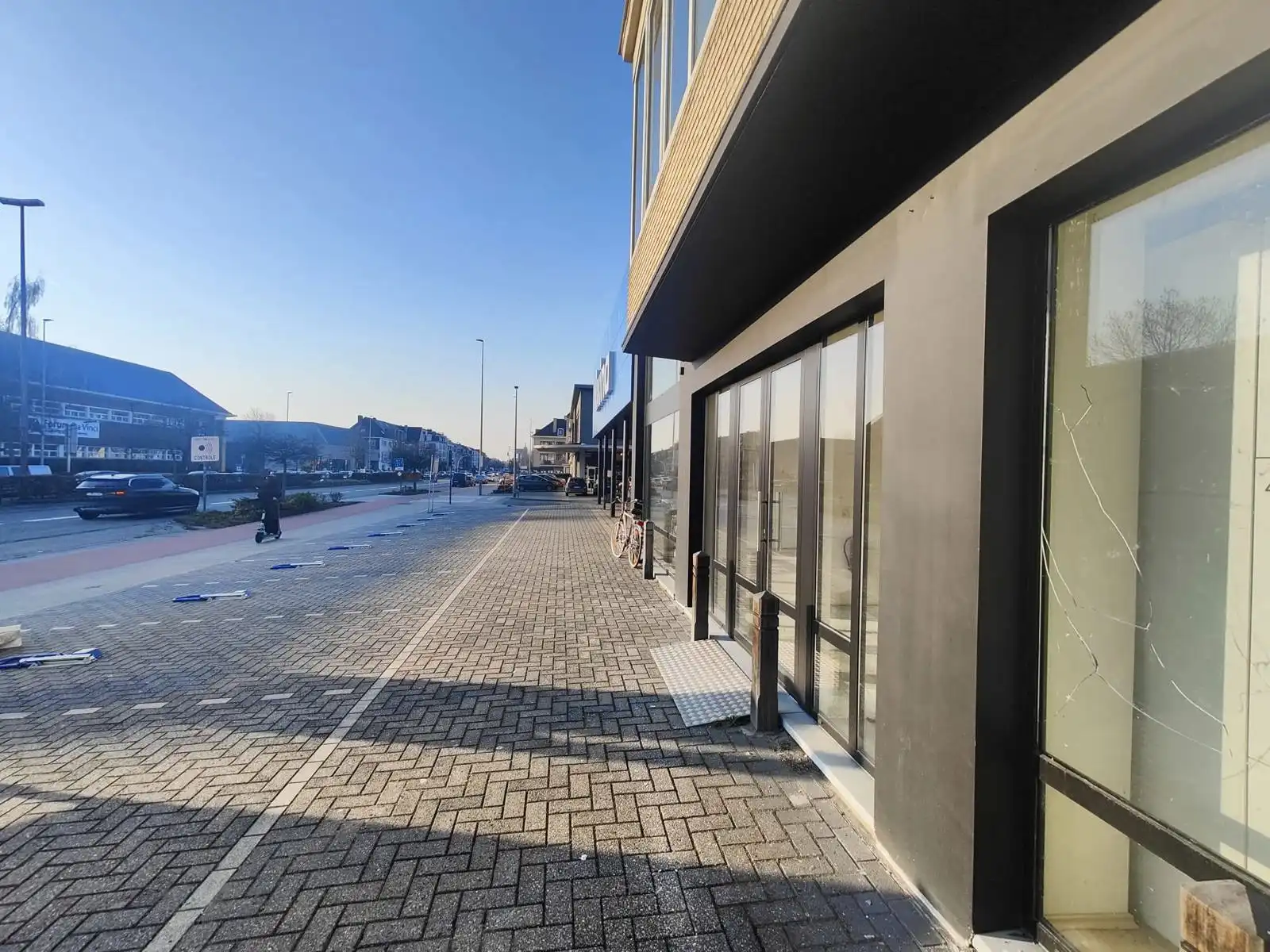 Handelspand op topligging langs Parklaan – Sint-Niklaas foto 3