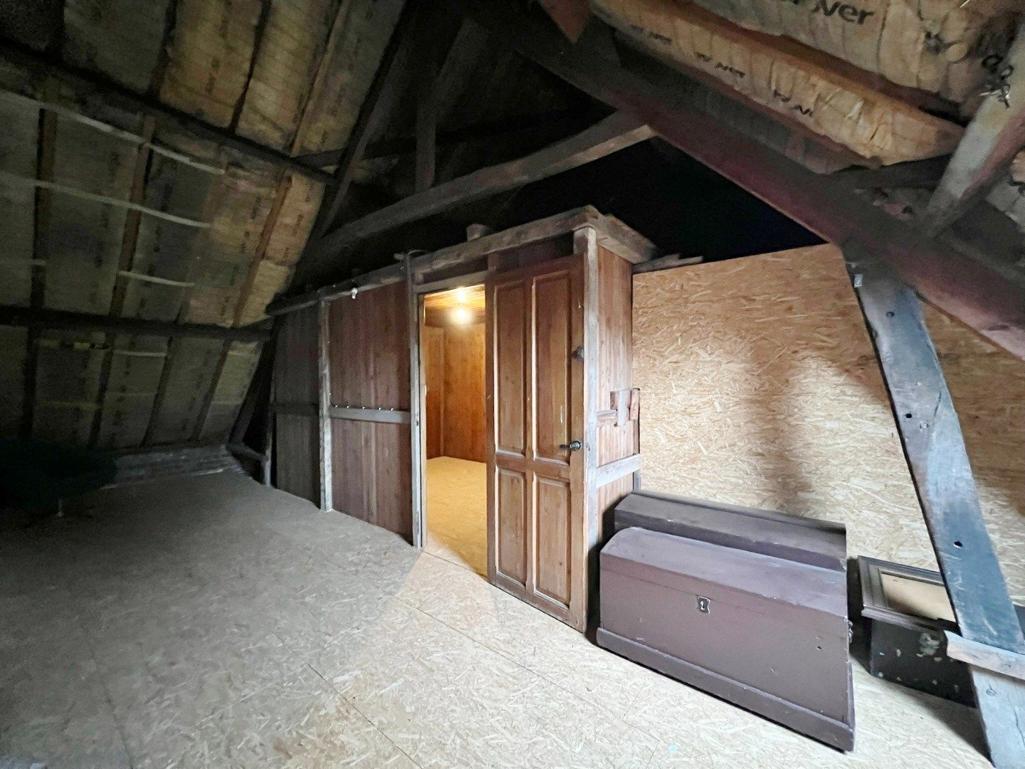Instapklare woning met prachtige tuin op een perceel van 1.680m² op 500meter van de markt.  foto 16