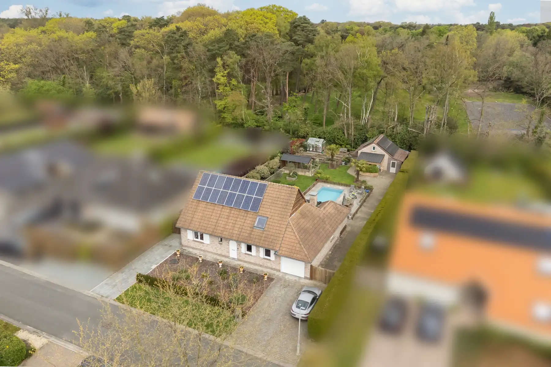Instapklare woning gelegen in een doodlopende straat foto {{pictureIndex}}