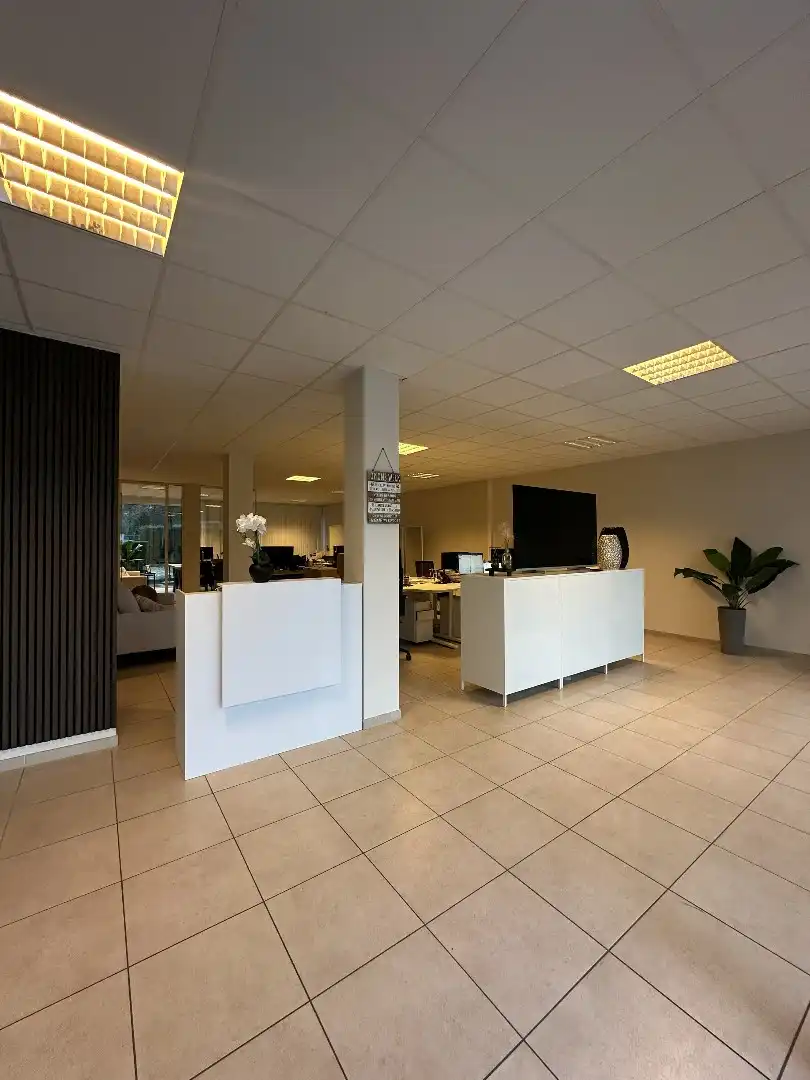 Commercieel kantoor in kantoorgebouw centrum Lommel foto 3