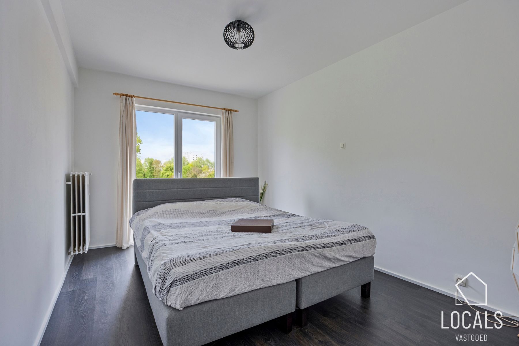 Mooi gerenoveerd 3-slaapkamerappartement te Nieuwerkerken foto 12