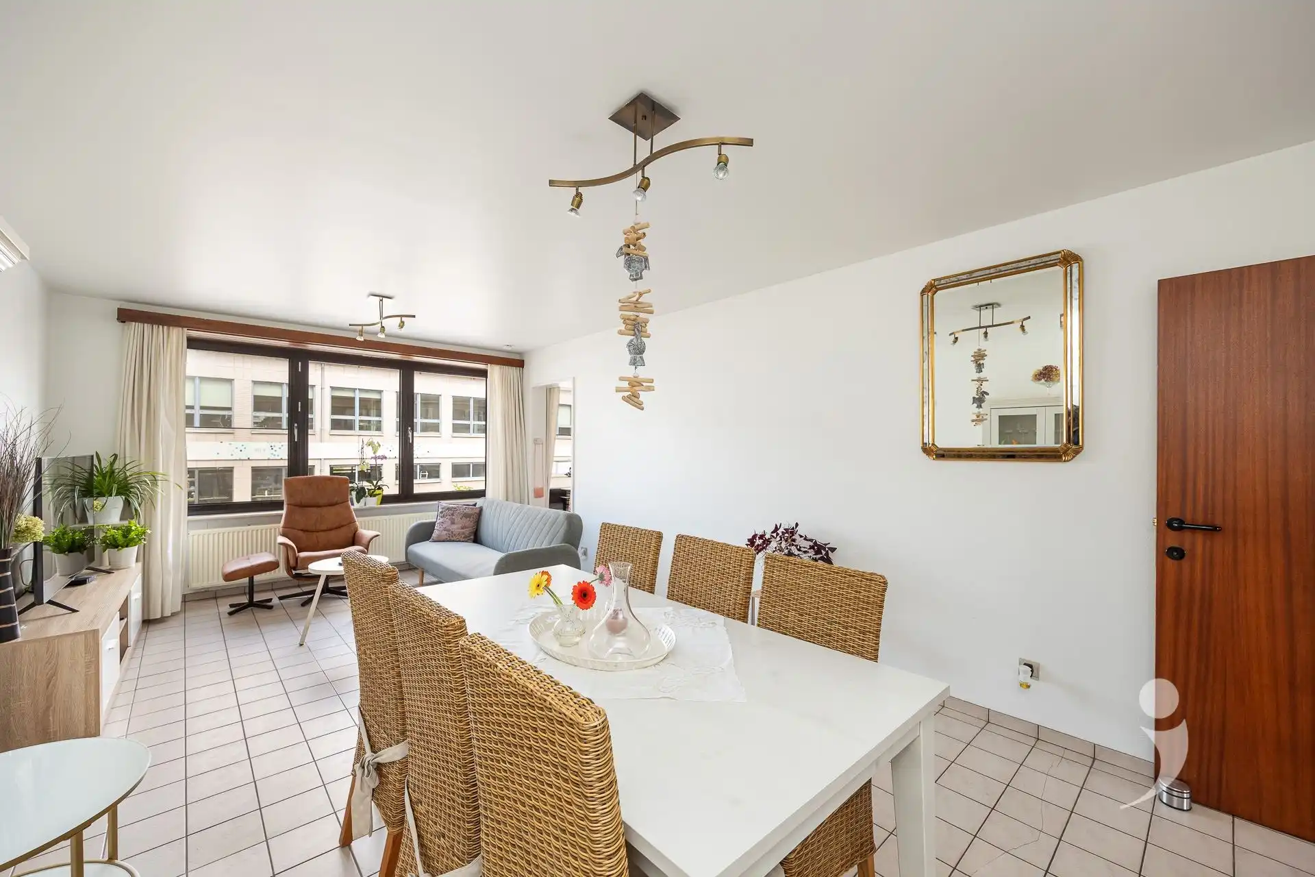 Instapklaar appartement met ruime garage te centrum Aarschot foto 4