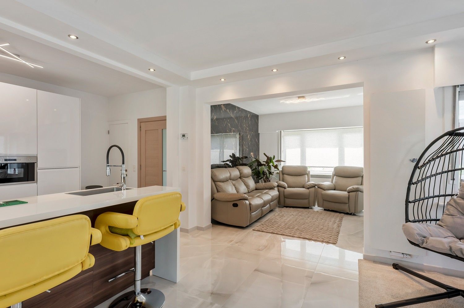 GERENOVEERDE WONING MET BIJGEBOUW foto 8