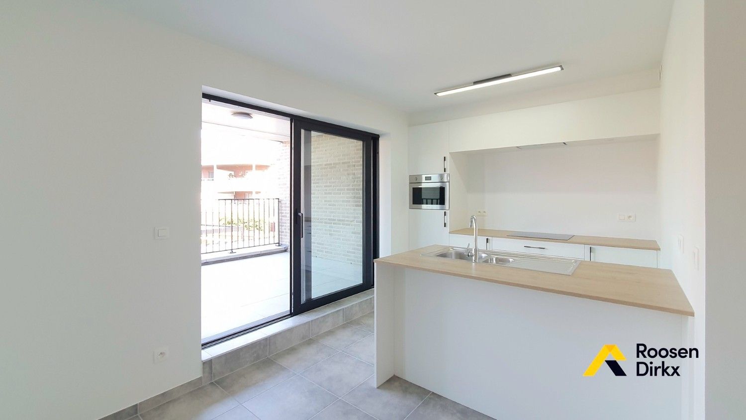 PRACHTIG APPARTMENT MET 2 SLK EN TERRAS HARTJE BREE! foto 10