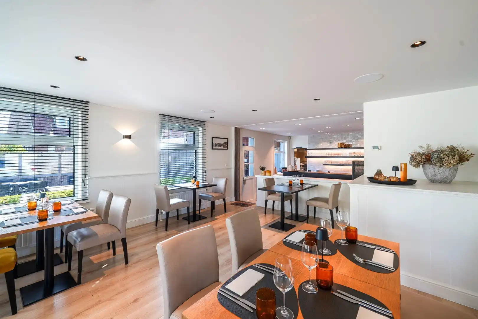 Te koop: Restaurant met woonst op toplocatie – Plassendale, Oostende foto 7