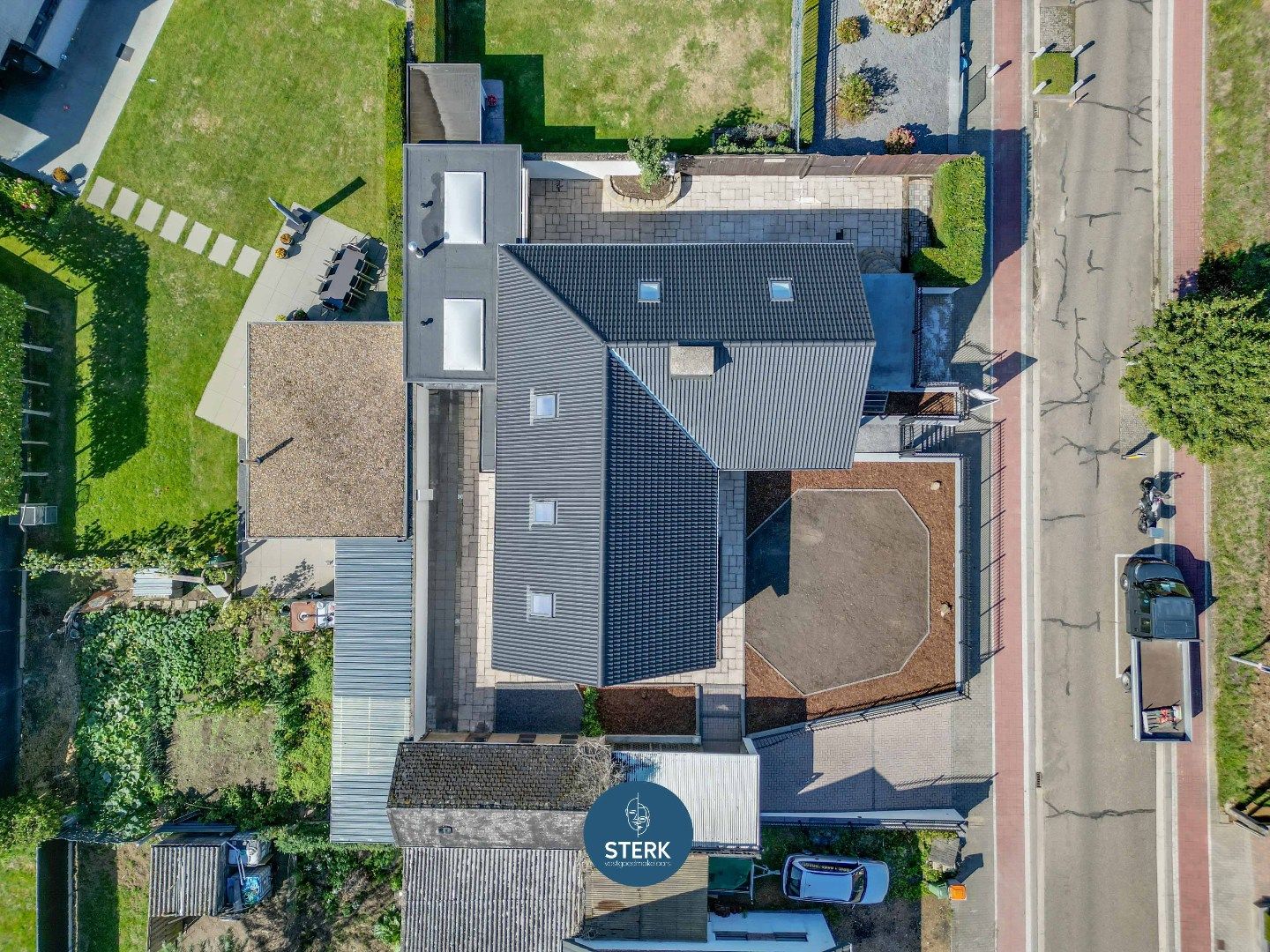 INSTAPKLARE GEZINSWONING MET EEN BEWOONBARE OPP. VAN 259 M² TE VELDWEZELT !  foto 3