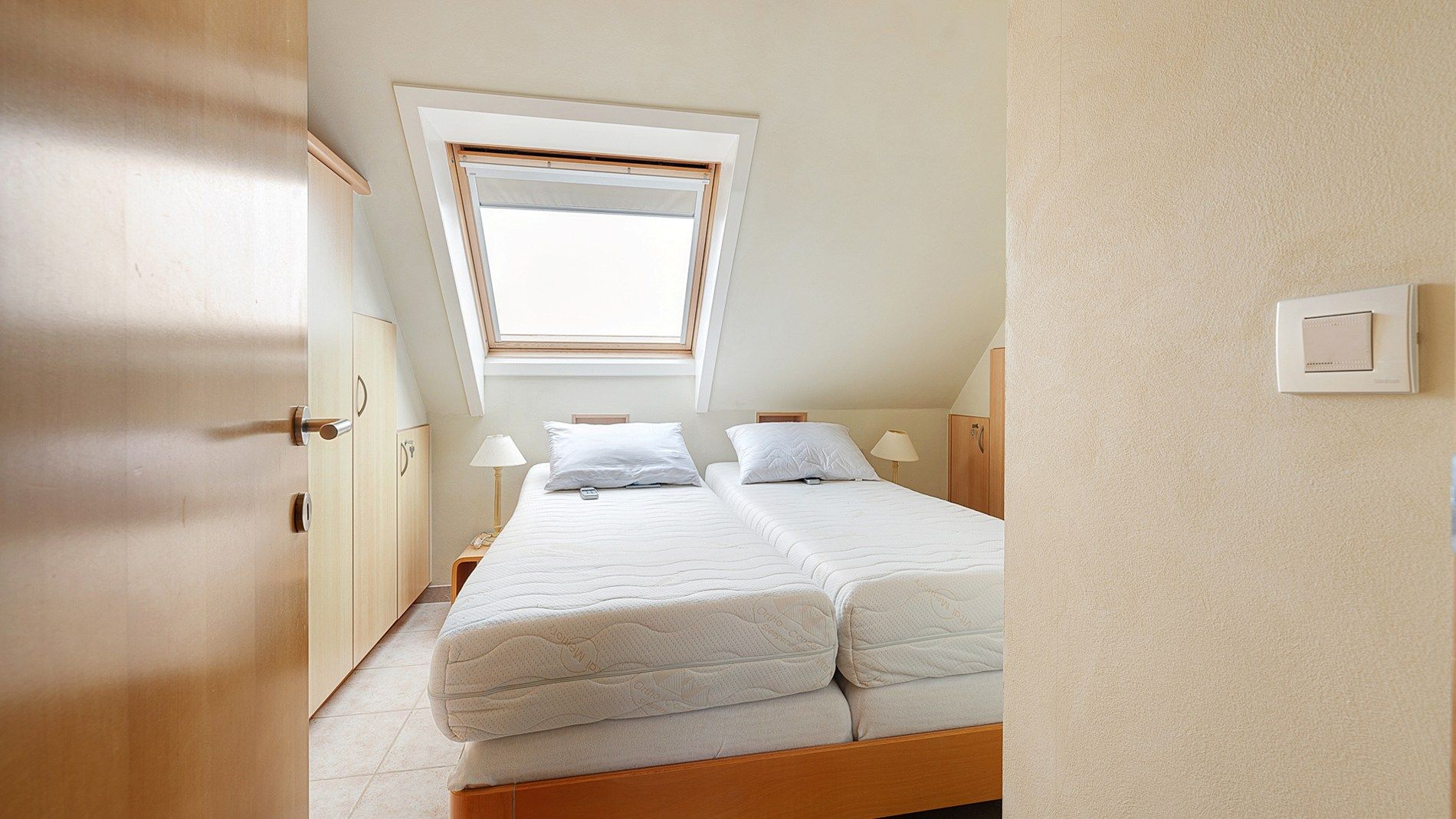 Penthouse met ruime terrassen nabij het strand te koop foto 18