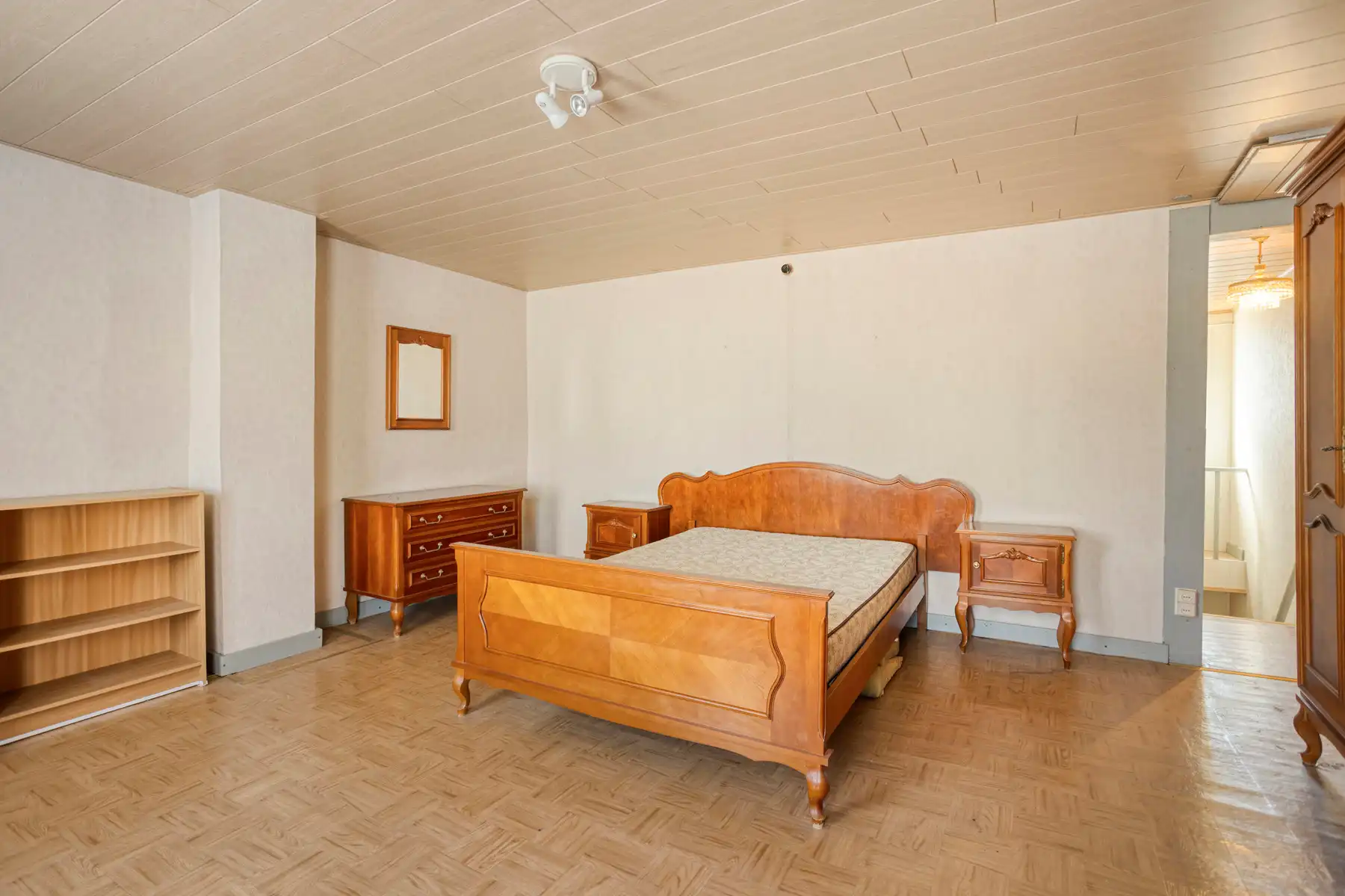 Te renoveren woning in het centum van Wetteren foto 8