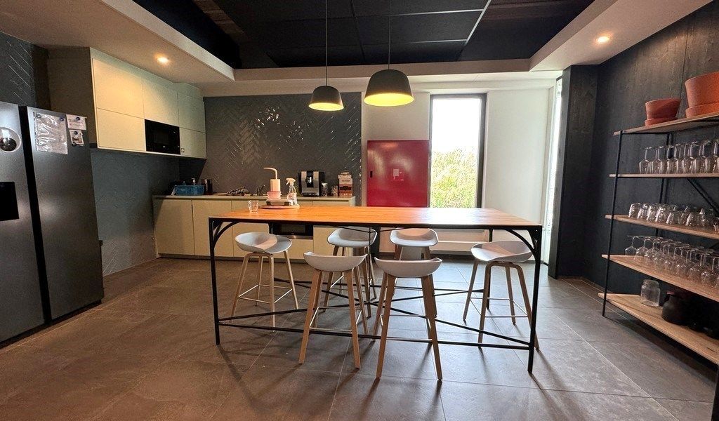 Instapklare kantoorruimte te huur vlakbij afrit E17 in Zele foto 6