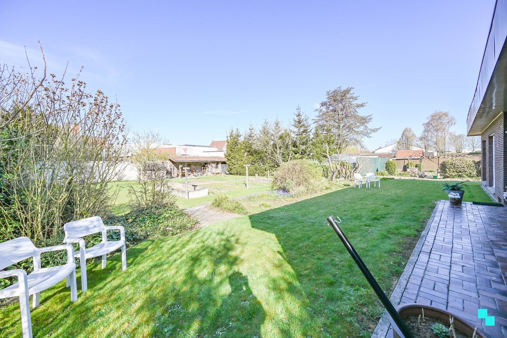 Charmante bungalow met landelijk uitzicht in Moen foto 29