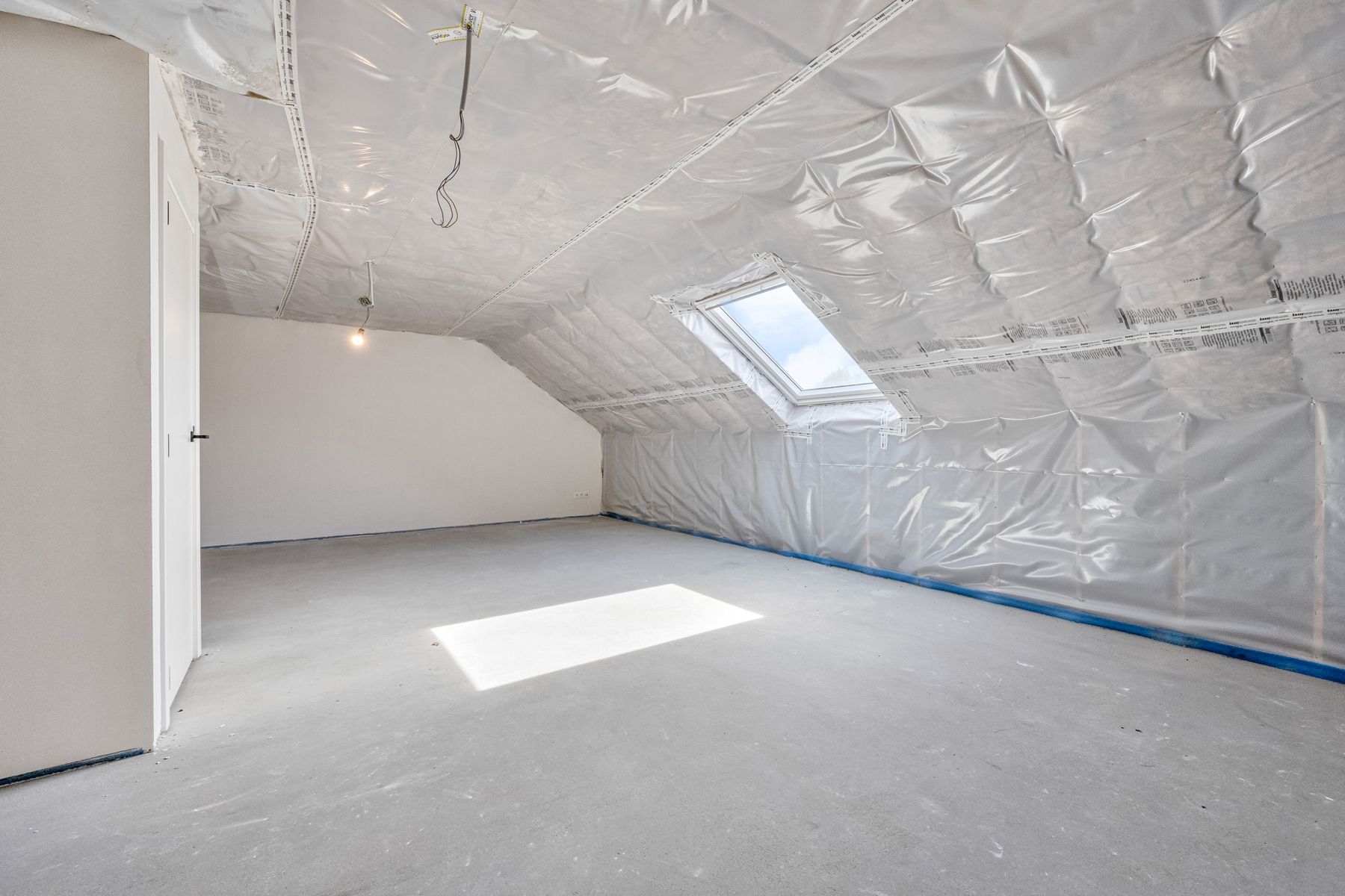 Instapklare nieuwbouwwoning met uitzicht op de velden foto 21