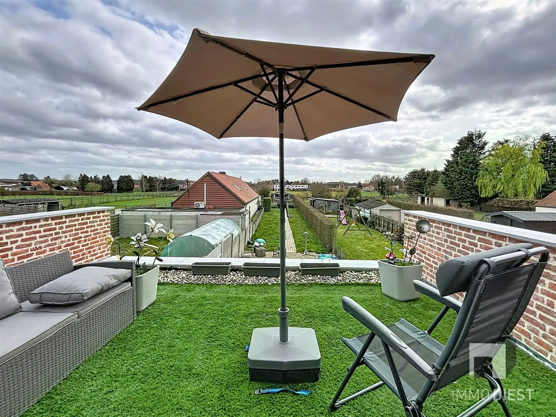 Charmante, instapklare gezinswoning met 3 ruime slaapkamers op 8a 52ca. foto 23