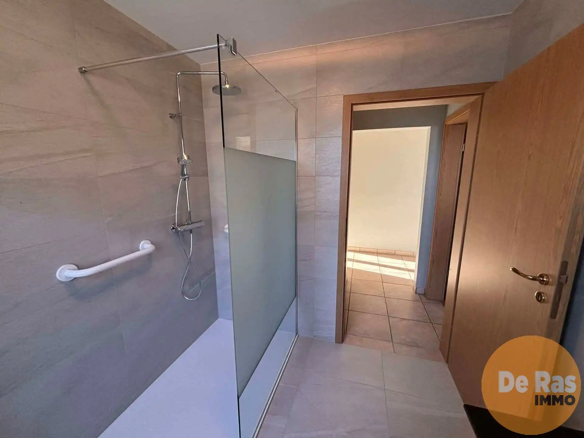 KALKEN - Ruim appartement met garage foto 13