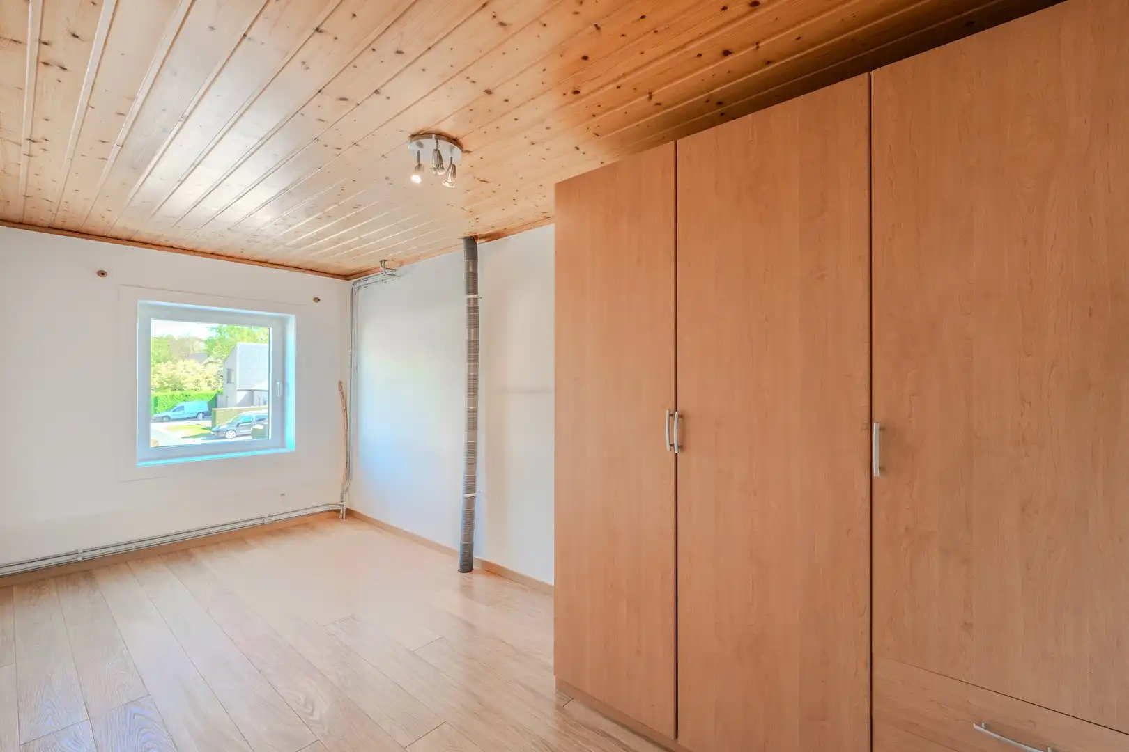 Gezinswoning met 3 à 4 slpks en garage in het centrum foto 13