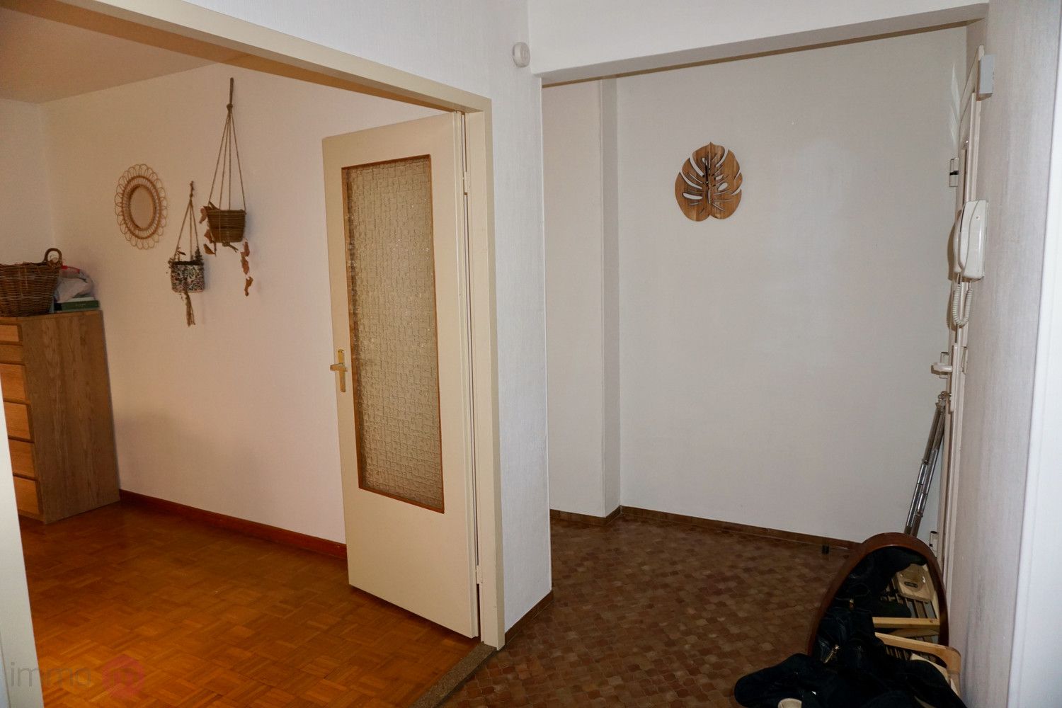 Centraal gelegen appartement met 2 slaapkamers en autostaanplaats. foto 9