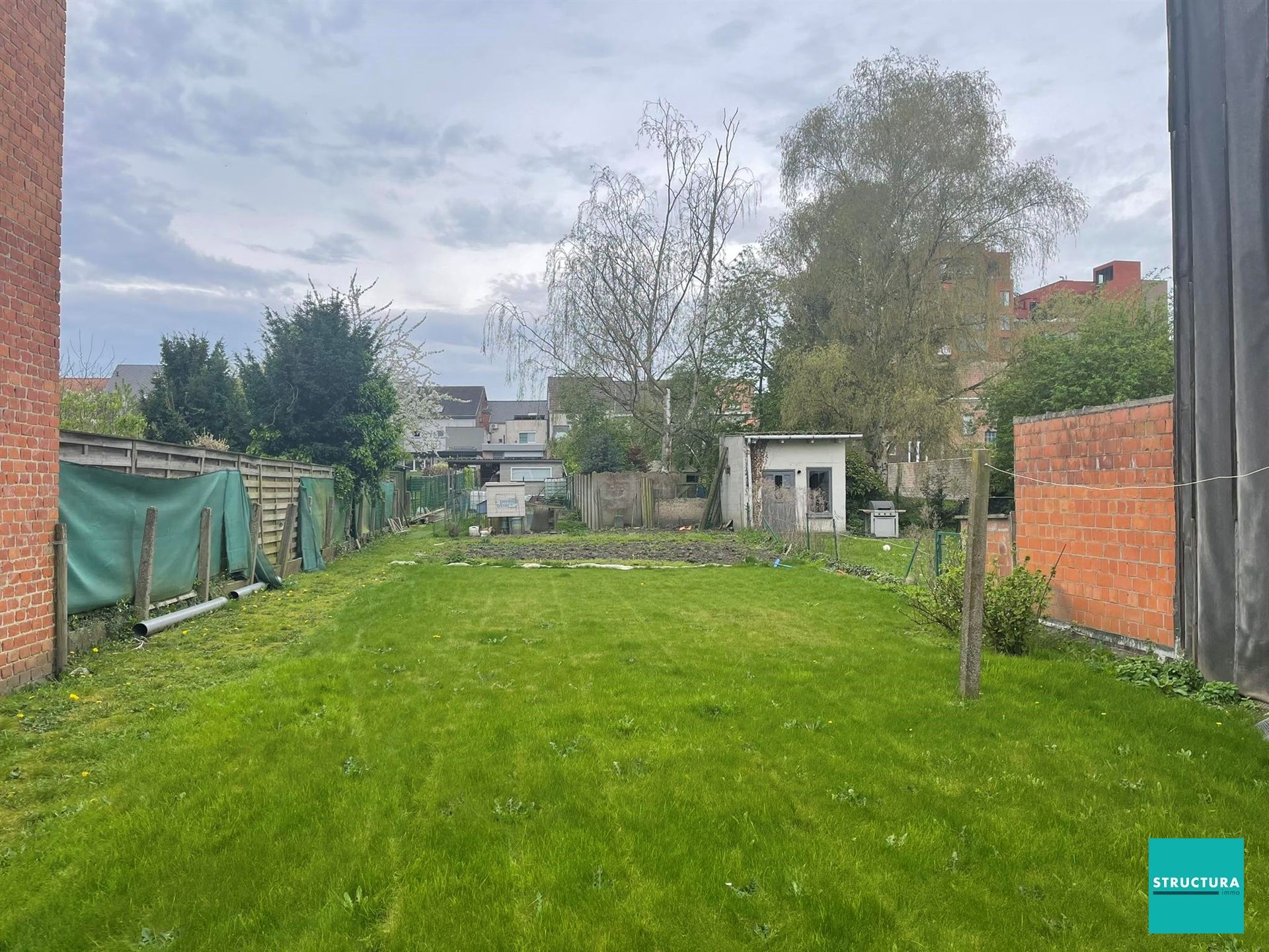 Bouwgrond voor gesloten bebouwing foto {{pictureIndex}}